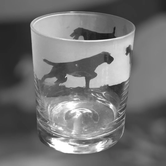30Cl Glass Whisky Tumbler With German Wirehaired Pointer Frieze Design
